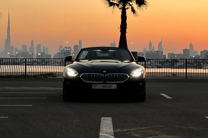 Mieten Sie ein BMW Z4 Auto in Dubai